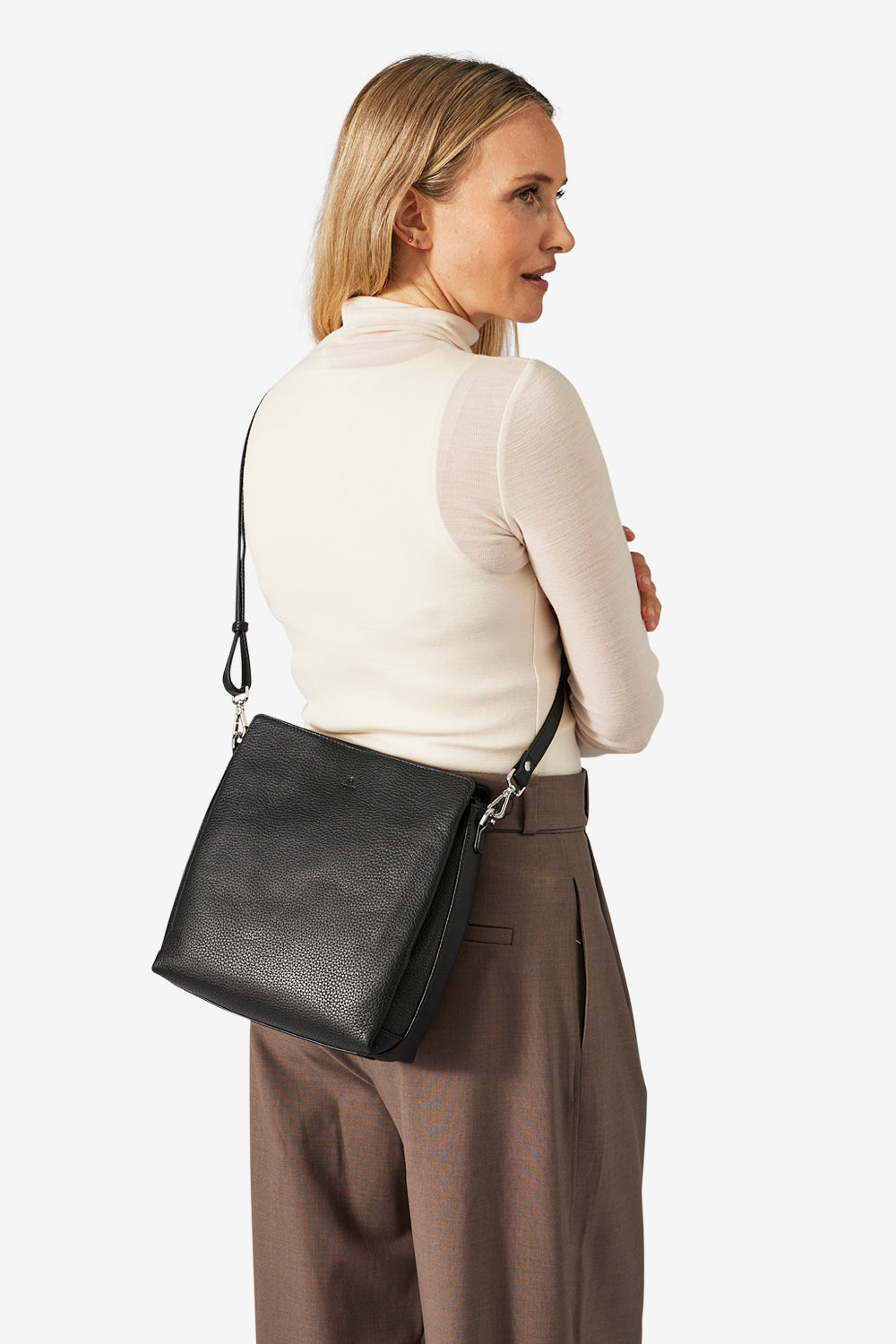 Adax Cormorano Ellinor Black Crossbody Bag