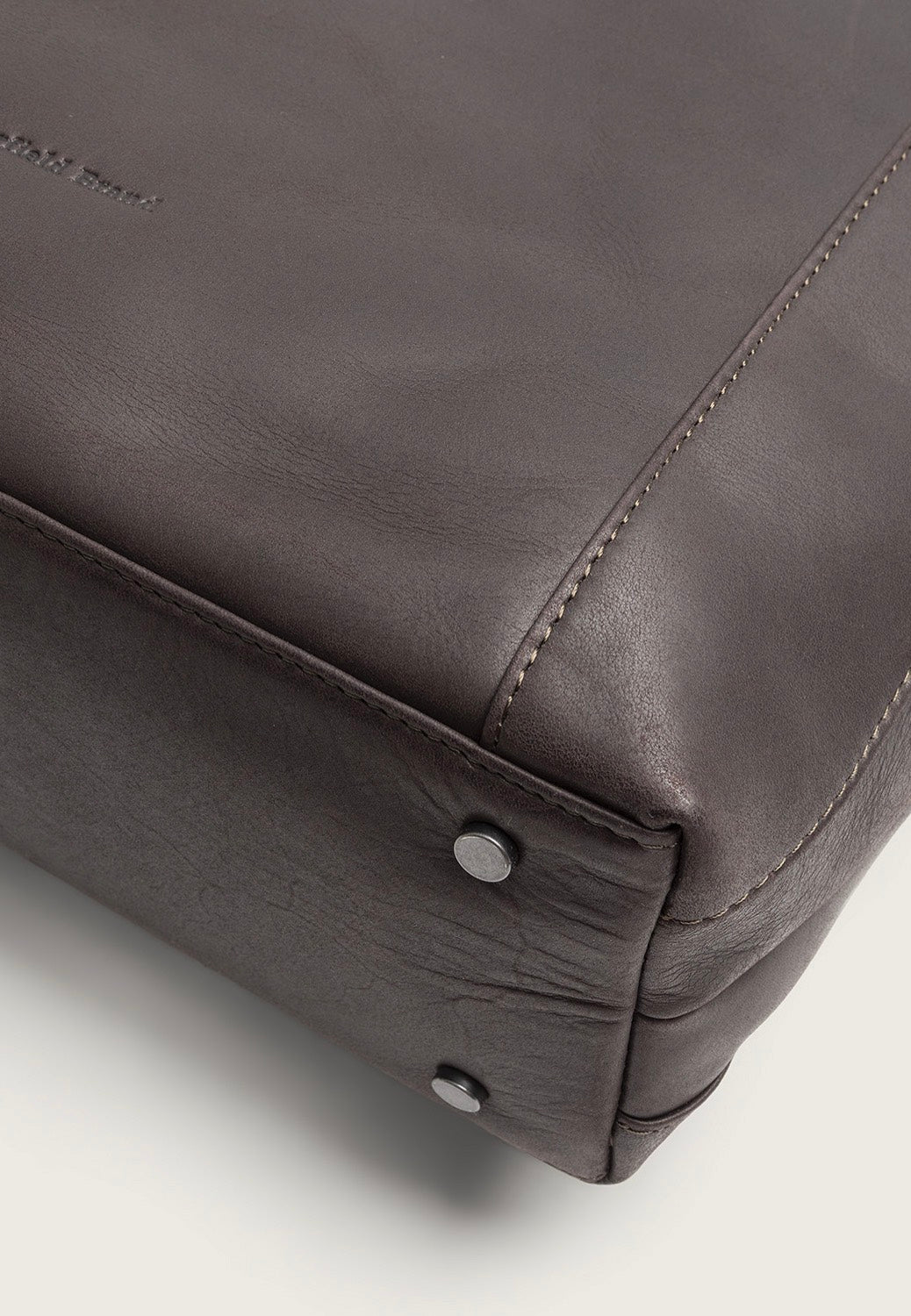 The Chesterfield Brand Elira 1439 Brown Schultertasche