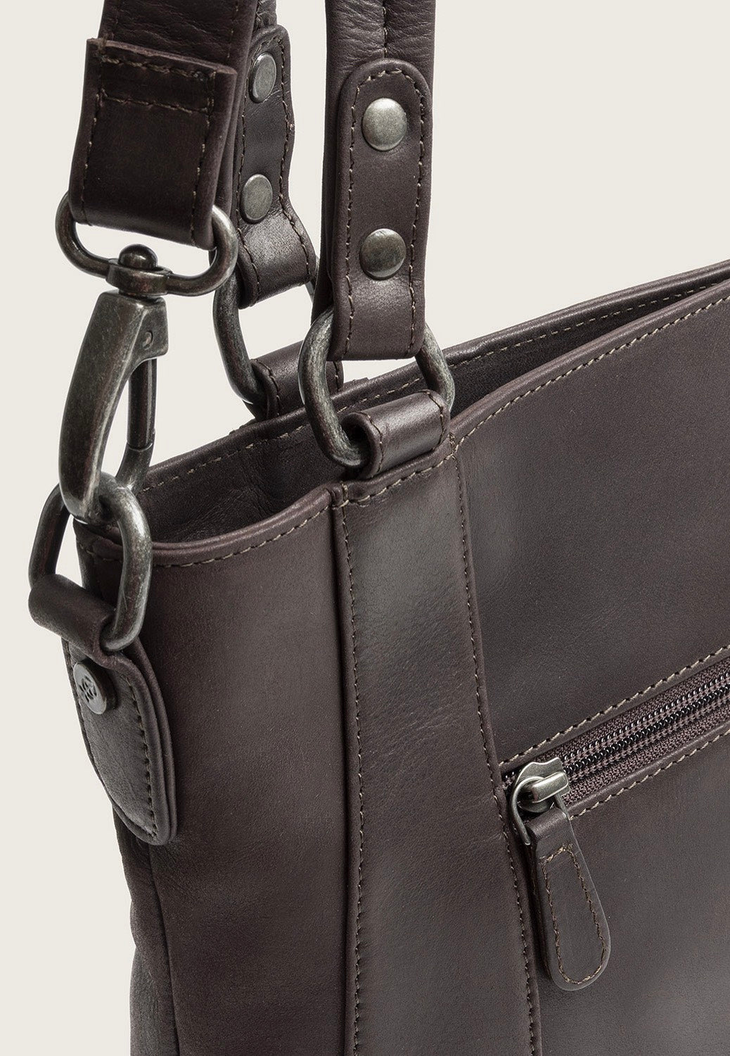 The Chesterfield Brand Elira 1439 Brown Schultertasche