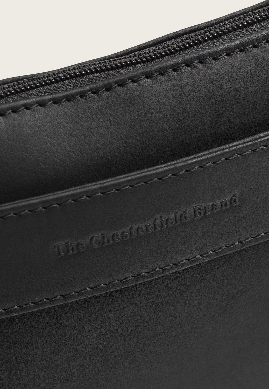 The Chesterfield Brand Harlan 1440 Black Schultertasche