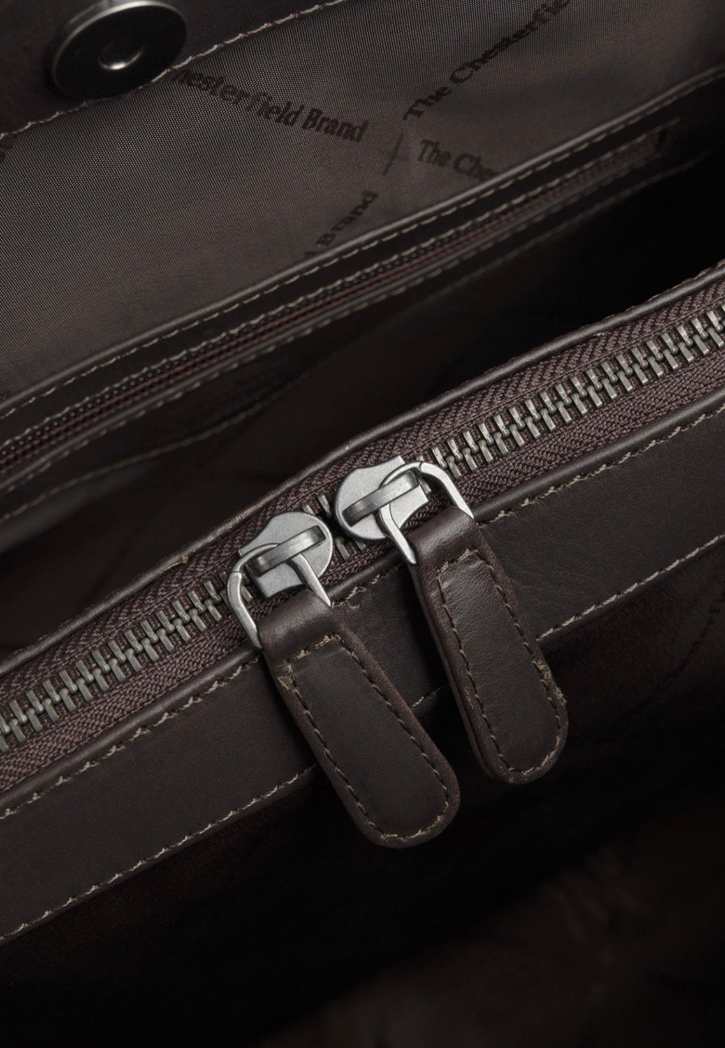 The Chesterfield Brand Lioren 1450 Brown Schultertasche
