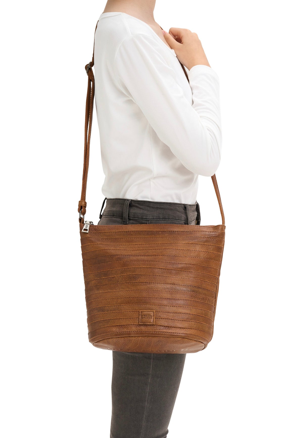 Fredsbruder Gürtelinchen 926  Desert Brown Crossbody Bag