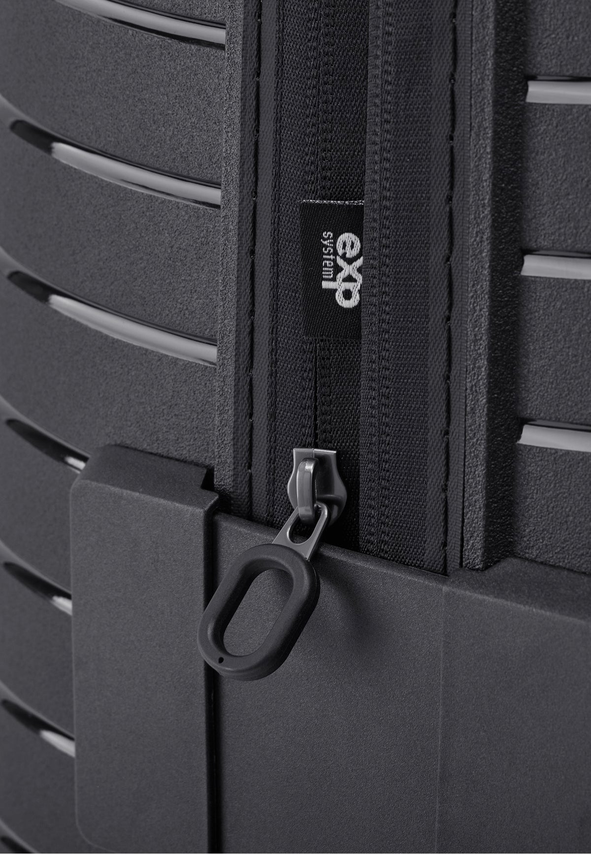 Stratic Novium ML Trolley L Black Koffer