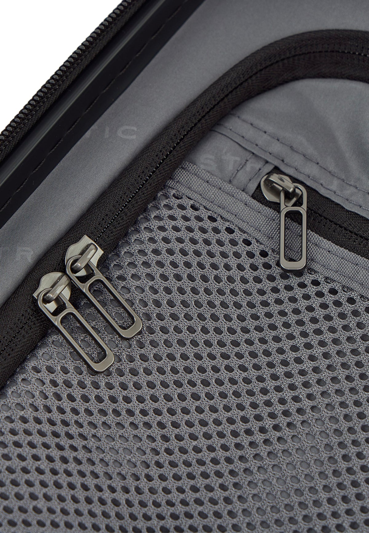 Stratic Phoenix ML Trolley L Black Koffer